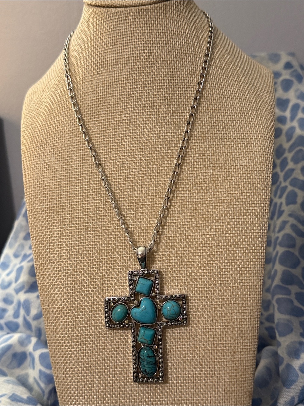 Turquoise Stone Cross Necklace in Silver Tone